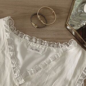 Cry Baby Lace Trimmed Top